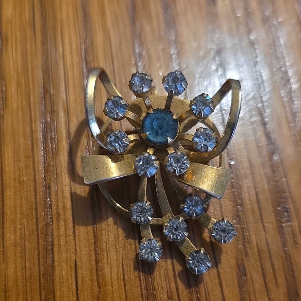 Vintage Gold Tone Bow Brooch with Blue and Clear Glass Stones, Prong Set